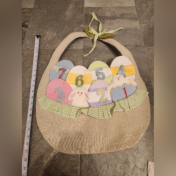 Pottery‎ Barn Kids Easter Advent Countdown Calendar - Picture 1 of 7